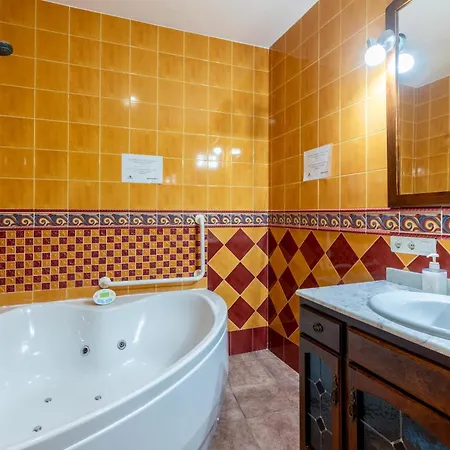 Aoa Casa Triana Familiar Con Terraza Apartment Seville